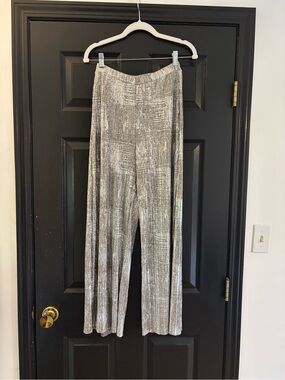 elevenses Metallic Silver Wide-Leg Pleated Palazzo Pants - EUC